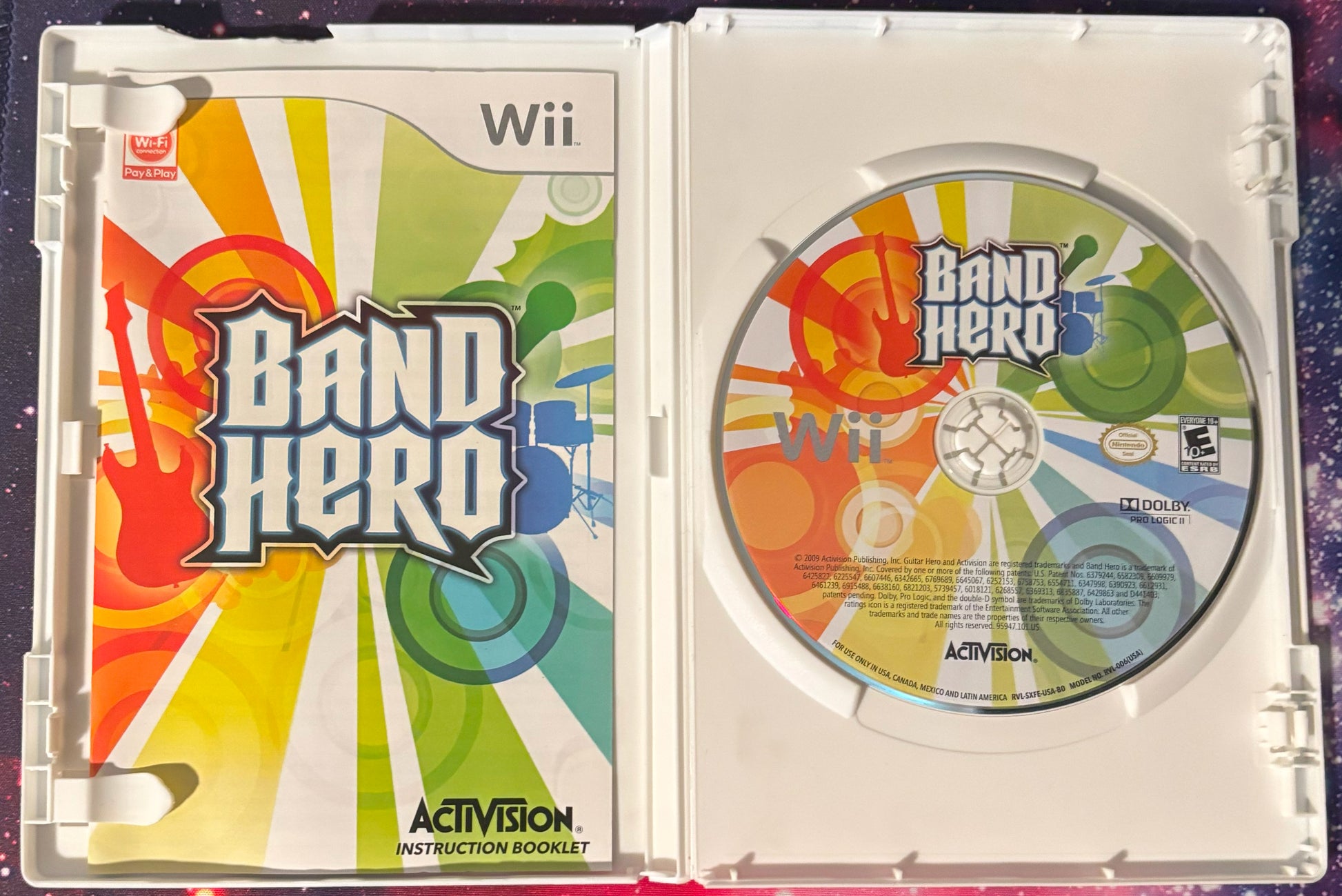 Band Hero game case and disc for Wii with Activision branding